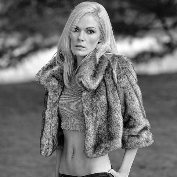 Meet your Posher, Jessica - Picture 6 of 7